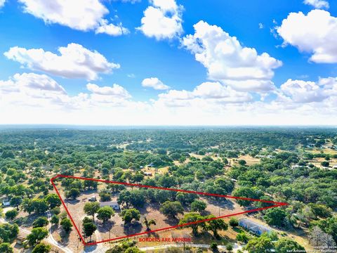 A home in Floresville