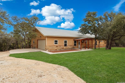 Property photo of 200 Creekwood Ct, Spring Branch, TX 78070