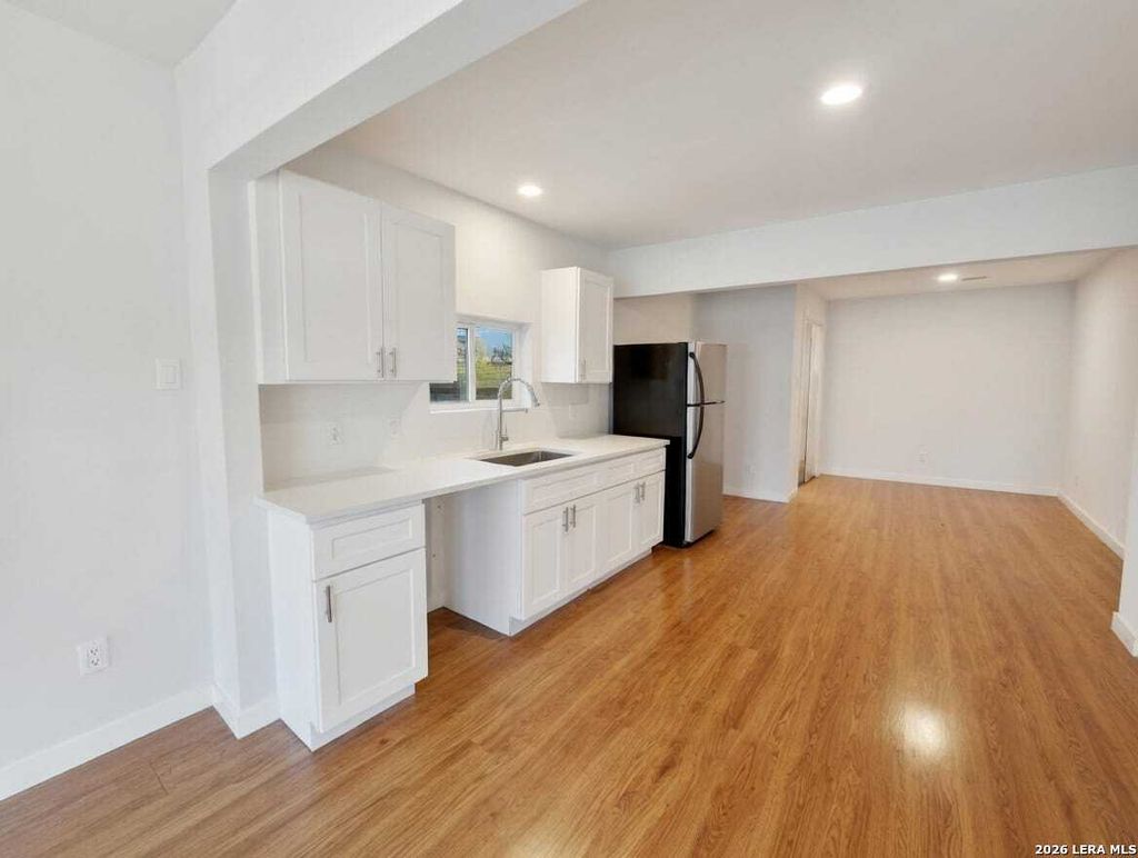 Photo of 4150 4150 COMMERCIAL AVE, San Antonio, TX 78221 (MLS # 1951487)