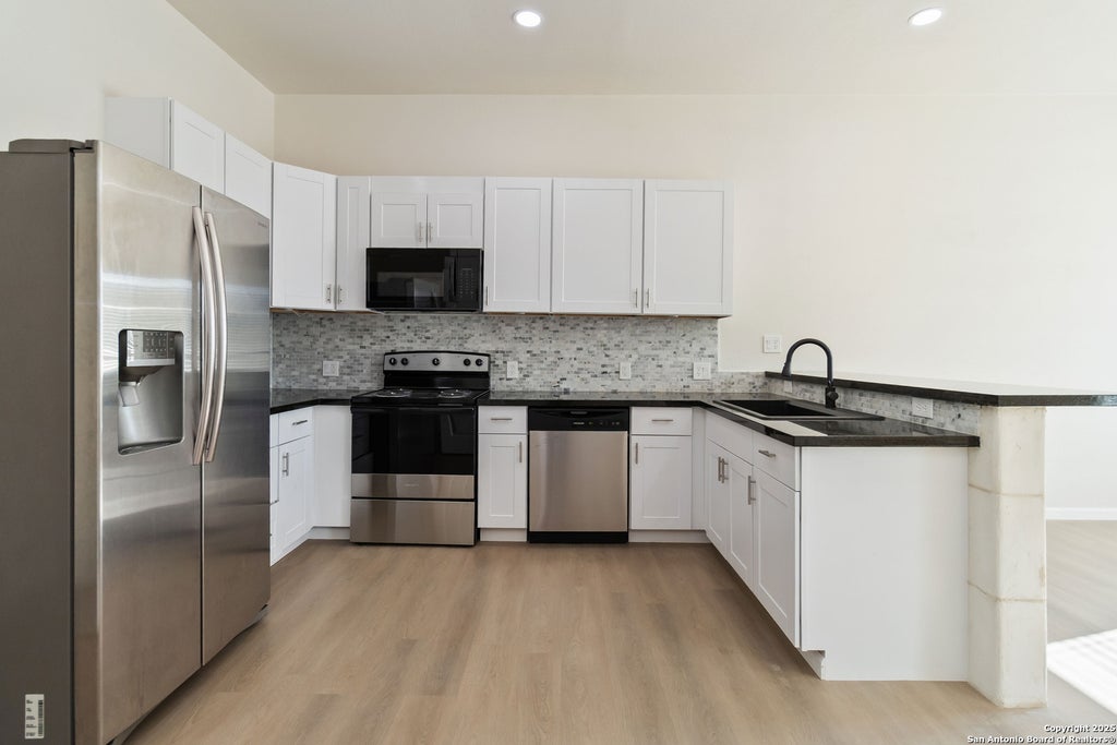 Photo of 324 ridgerock 1 #1, Canyon Lake, TX 78133 (MLS # 1968454)