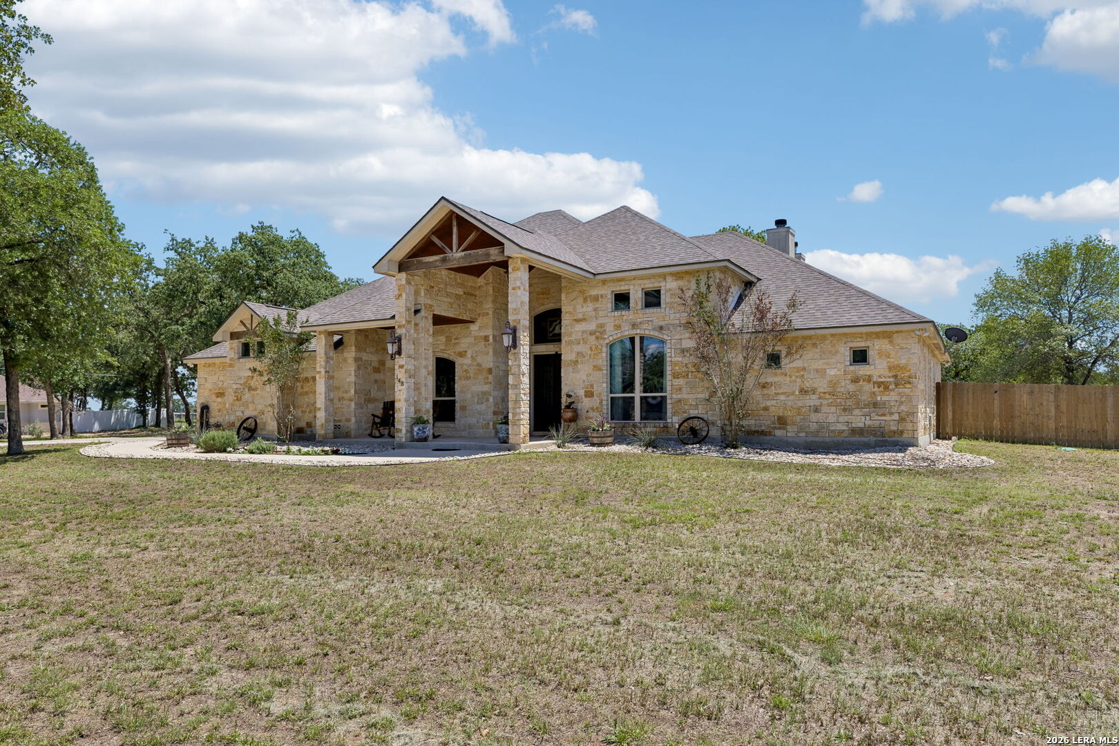 148 Woodlands