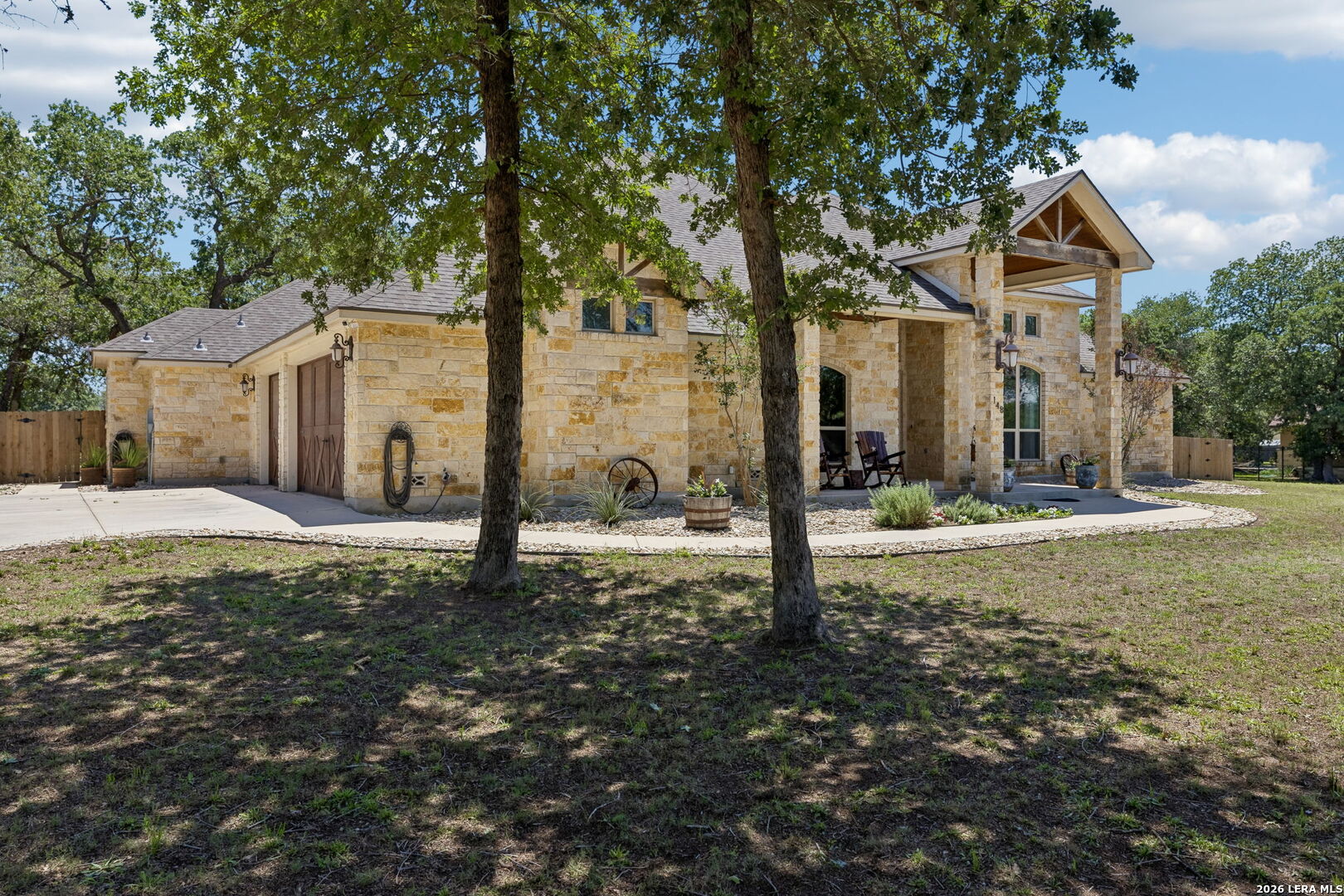 Photo 1 of 28 — 148 Woodlands, La Vernia, TX 78121