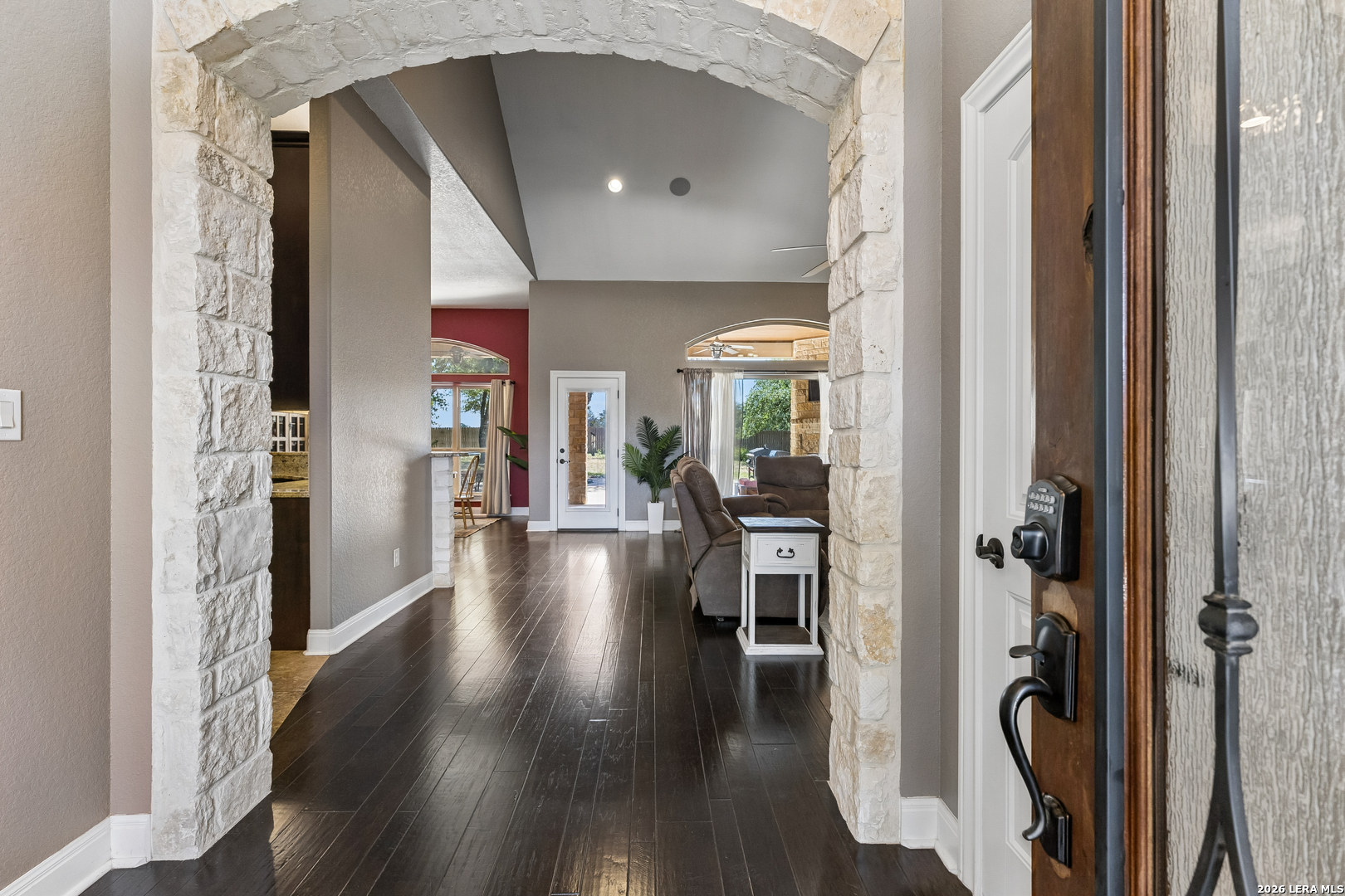 148 Woodlands