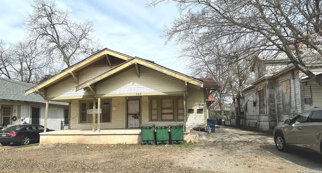 Photo of 737 Porter st, San Antonio, TX 78210 (MLS # 1962406)