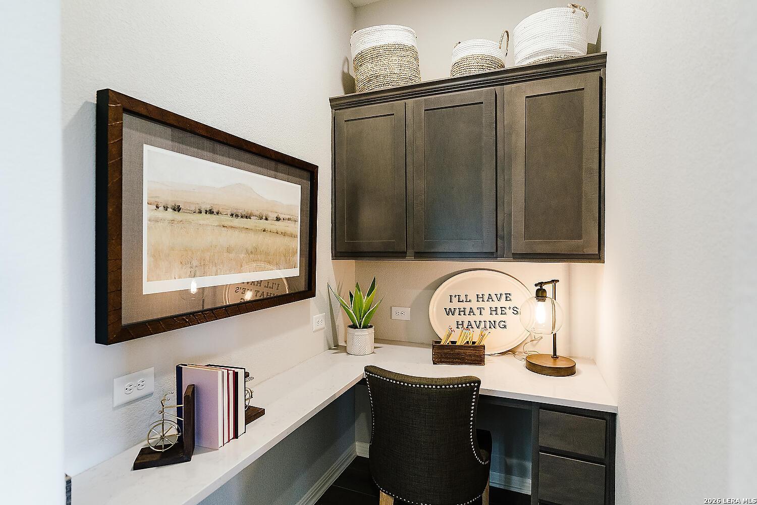 5233 Estates Oak Way