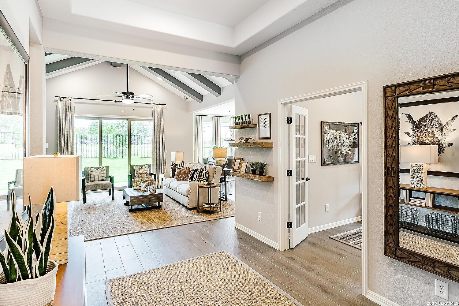 5233 Estates Oak Way