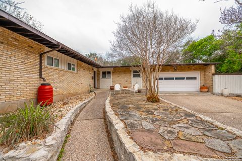 A home in Terrell Hills