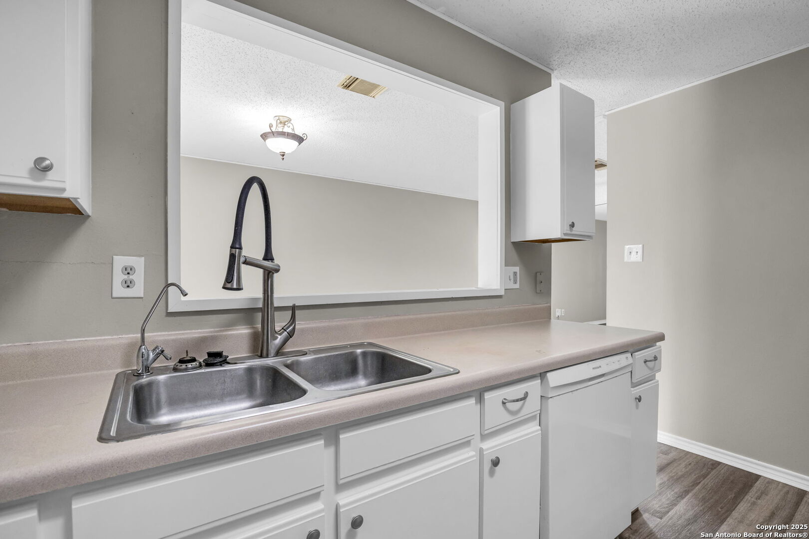 9727 Astin Place