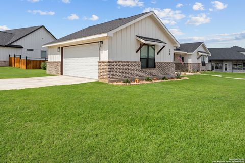 A home in La Vernia