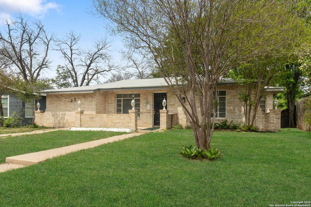 Photo of 123 Haby Dr, San Antonio, TX 78212 (MLS # 1857539)