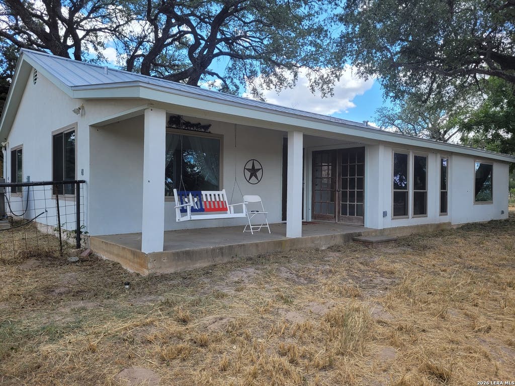 Photo of 198 PRIVATE ROAD 7730, Devine, TX 78016 (MLS # 2007863)