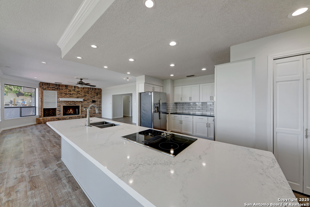 Canyon Lake, Texas 78133, United States, 4 Bedrooms Bedrooms, ,3 BathroomsBathrooms,Residential,Active,191665