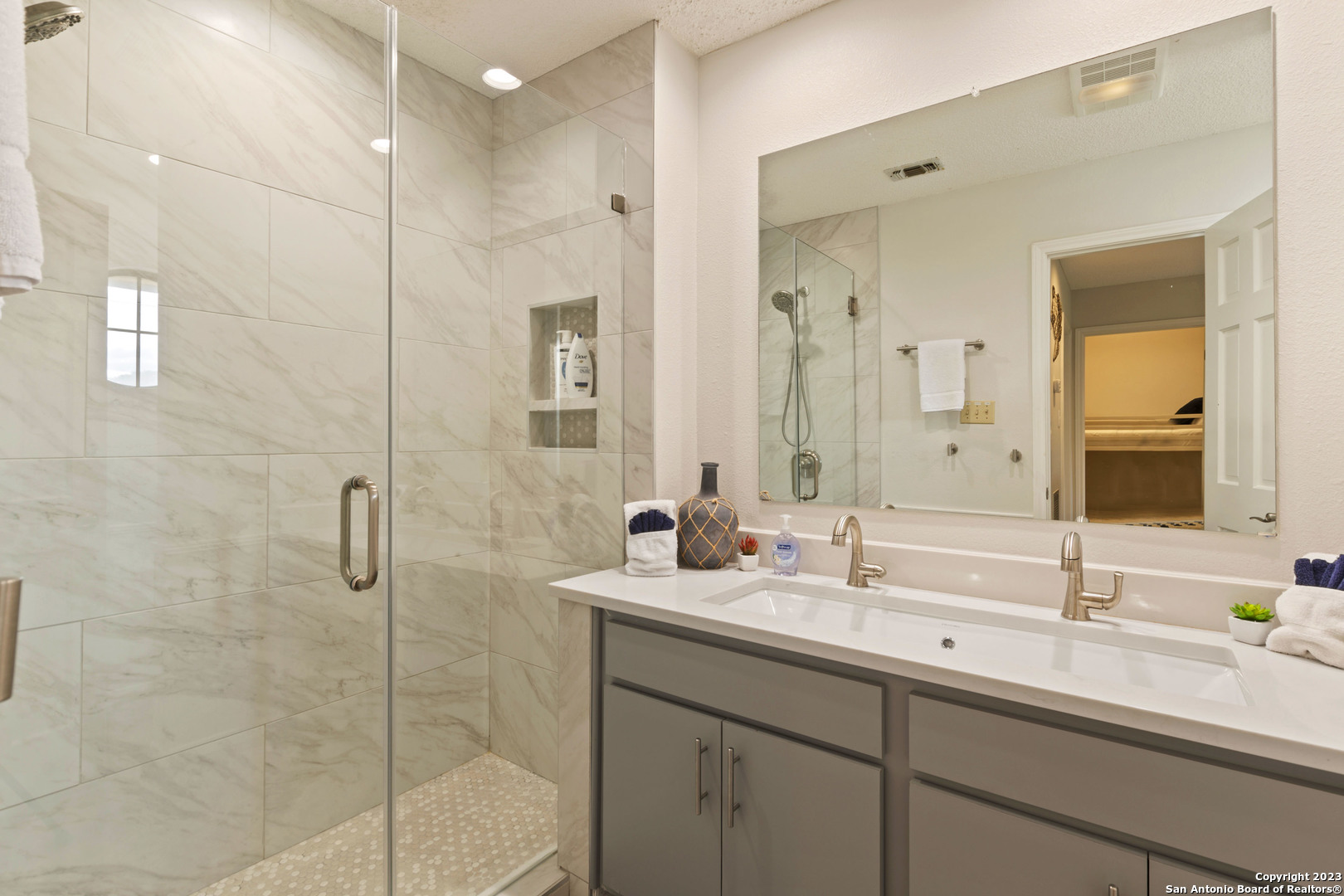 Canyon Lake, Texas 78133, United States, 4 Bedrooms Bedrooms, ,3 BathroomsBathrooms,Residential,Active,191665