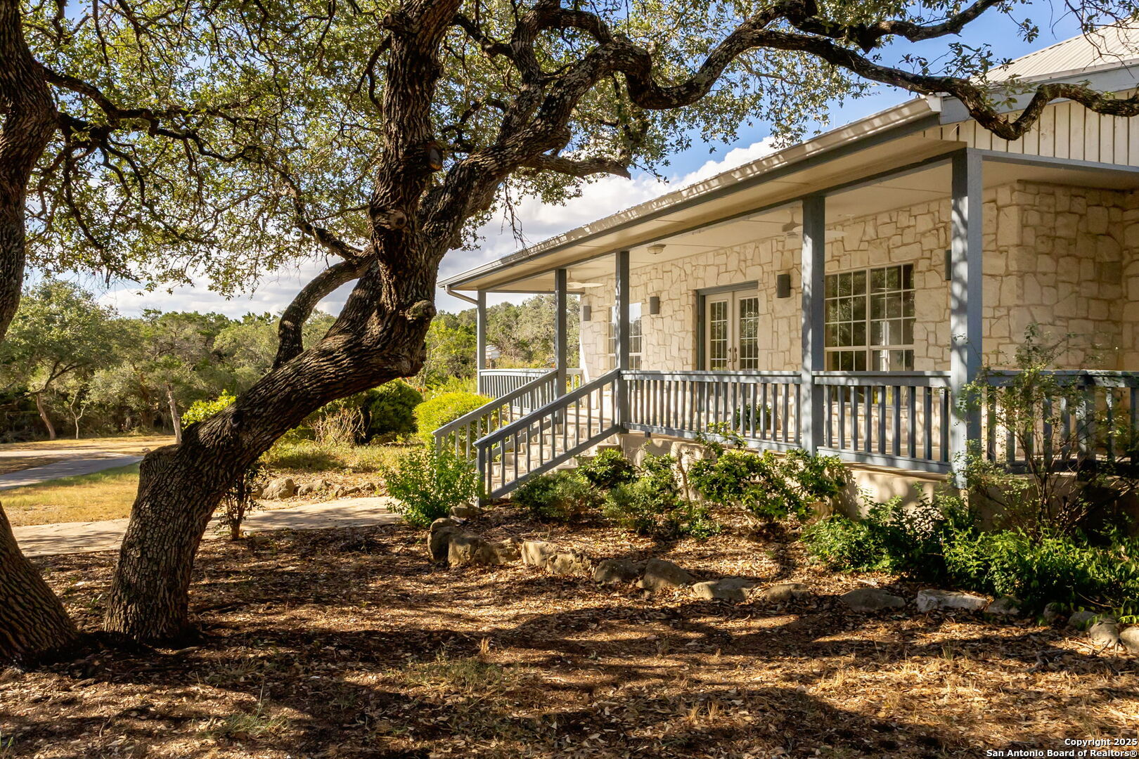 28524 Oak Creek