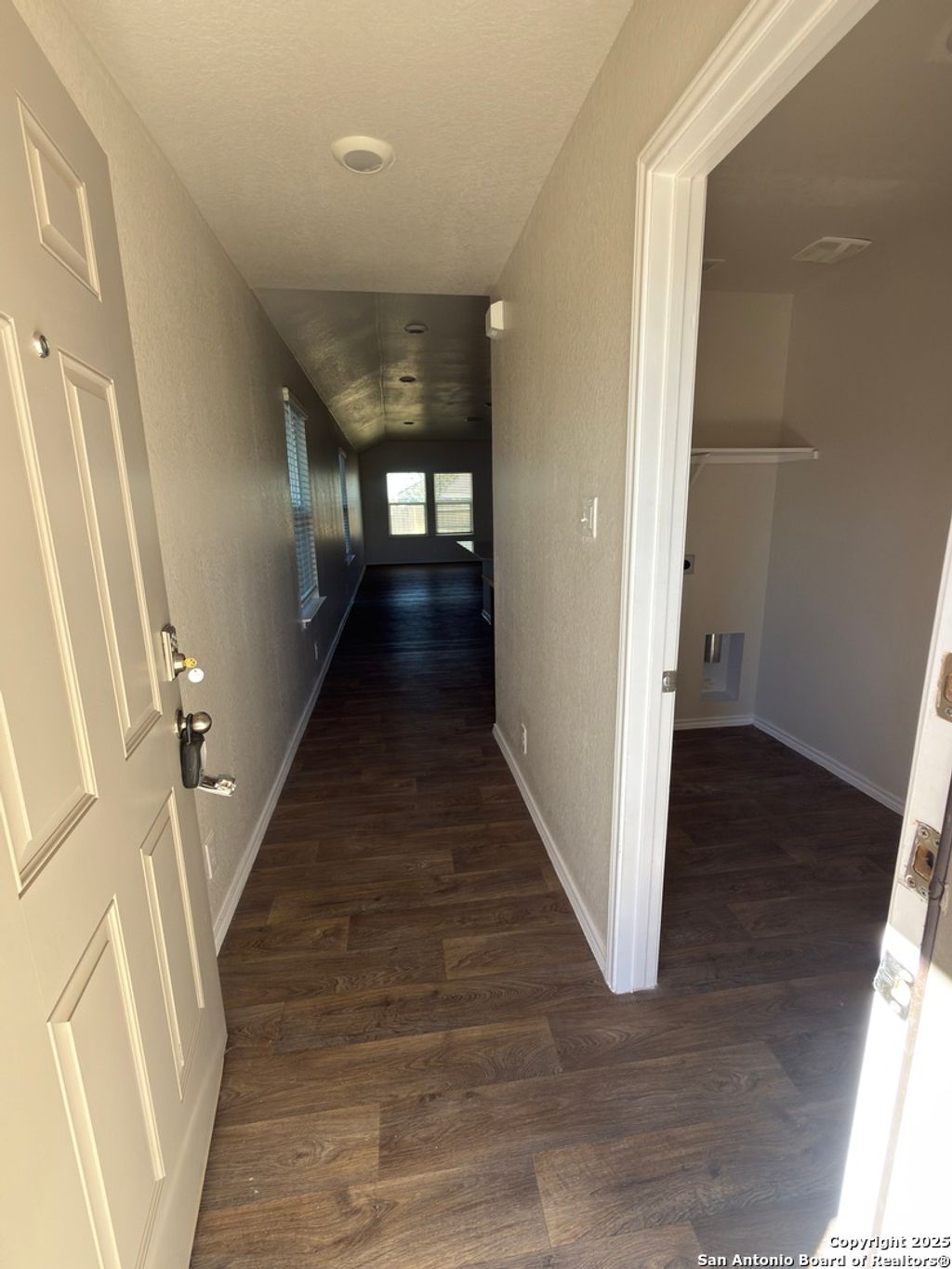 Photo of 156 middle green, Floresville, TX 78114 (MLS # 1922837)