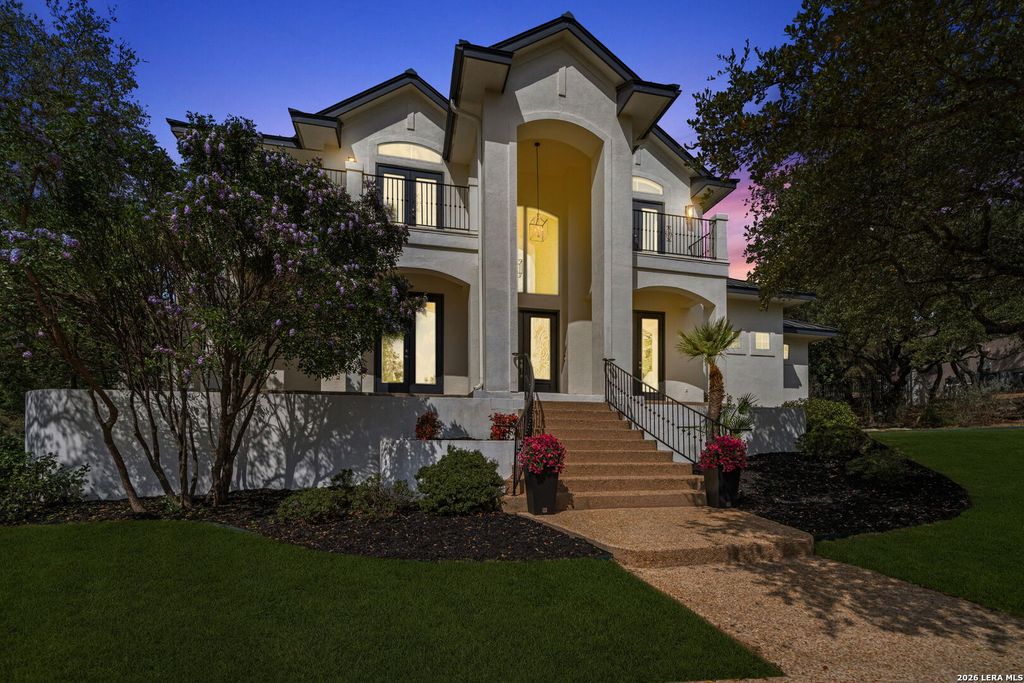 Photo of 8371 Settlers Peak, Boerne, TX 78015 (MLS # 1947159)