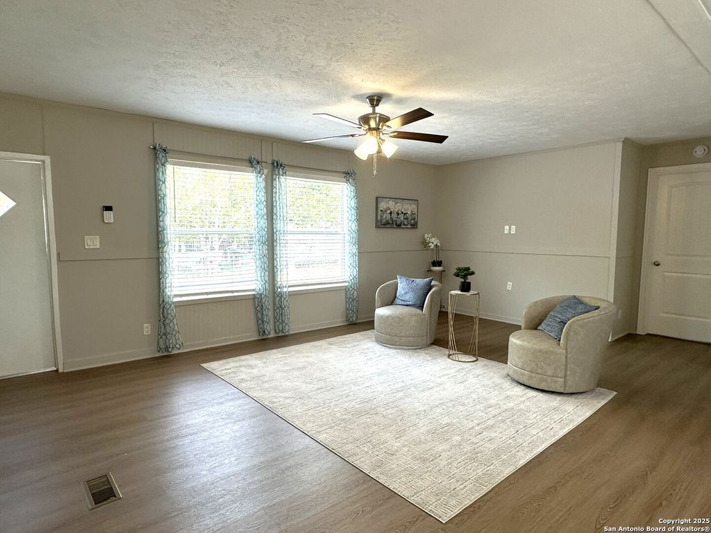 Photo of 4051 Sutherland Springs, Seguin, TX 78155 (MLS # 1924597)