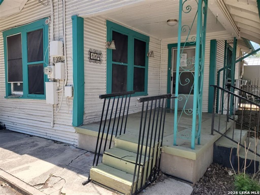 Photo of 114 Thompson Place, San Antonio, TX 78225 (MLS # 1951814)