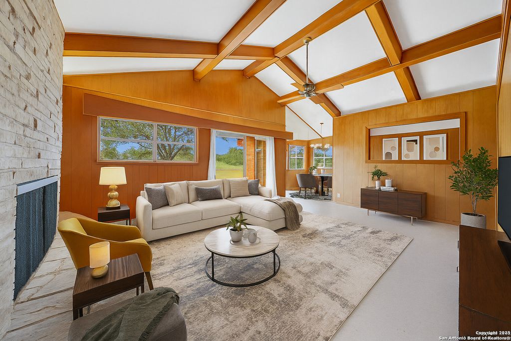 Photo of 514 hospital, Floresville, TX 78114 (MLS # 1886806)