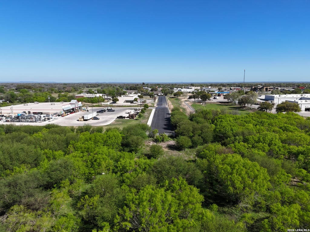 Photo of 287 N 22nd, Hondo, TX 78861 (MLS # 1960172)