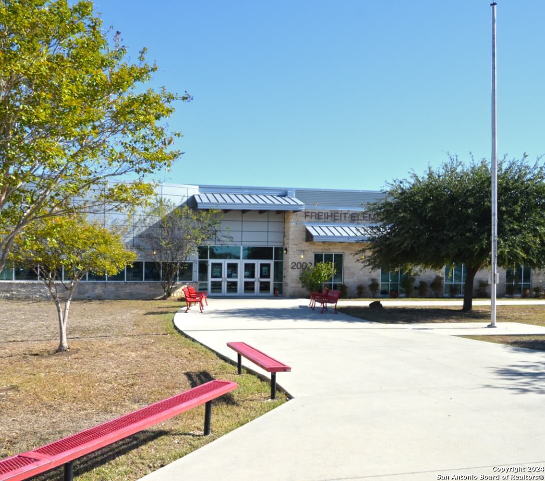 515 Nash Way