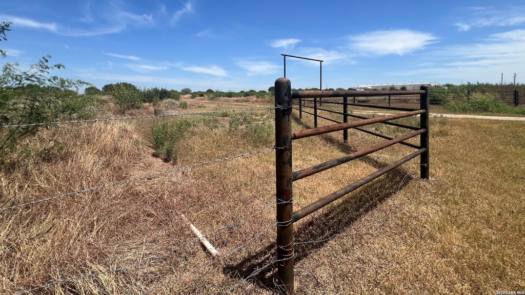 Photo of 00 CR 430, Pleasanton, TX 78064 (MLS # 2012467)