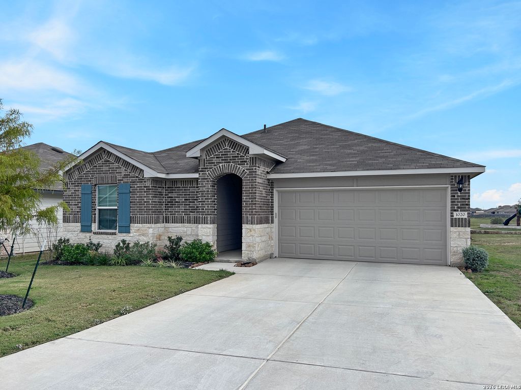 Photo of 1020 Chachalaca, Seguin, TX 78155 (MLS # 1938185)