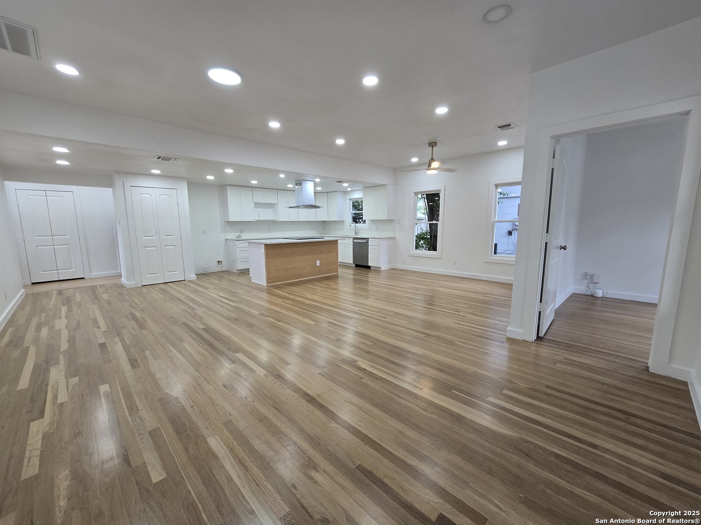 1514 W LYNWOOD AVE