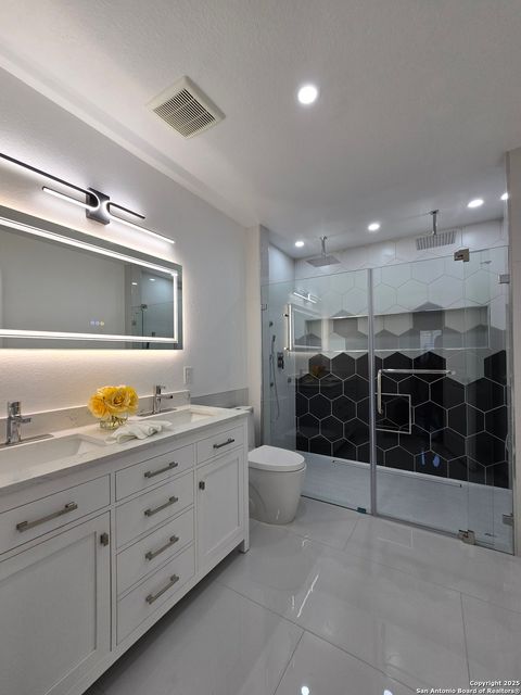 1514 W LYNWOOD AVE San Antonio TX 78201