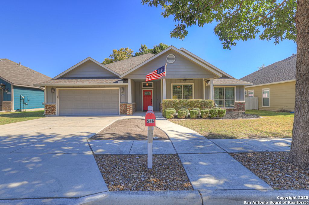 Photo of 546 Melissa, New Braunfels, TX 78130 (MLS # 1922890)