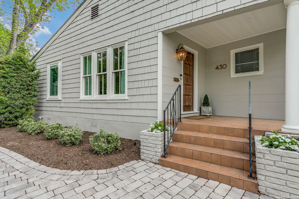 Photo of 430 CORONA AVE, San Antonio, TX 78209 (MLS # 1957052)