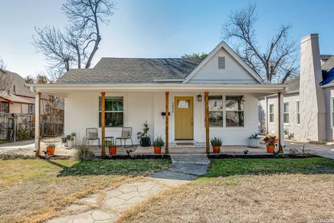Photo of 1830 W Magnolia, San Antonio, TX 78201 (MLS # 1940478)