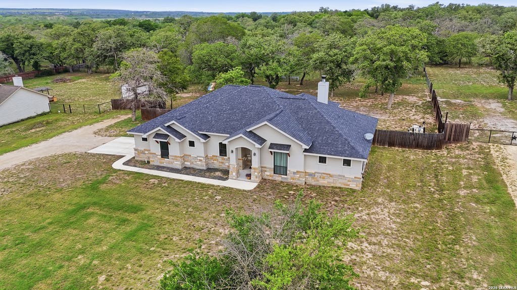 Photo of 129 SENDERA XING, La Vernia, TX 78121 (MLS # 1959639)