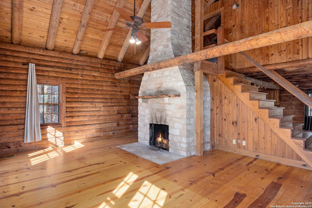 Photo of 387 Schmidtzinsky, Fredericksburg, TX 78624 (MLS # 1917099)