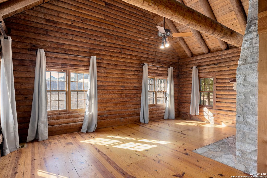 Photo of 387 Schmidtzinsky, Fredericksburg, TX 78624 (MLS # 1917099)