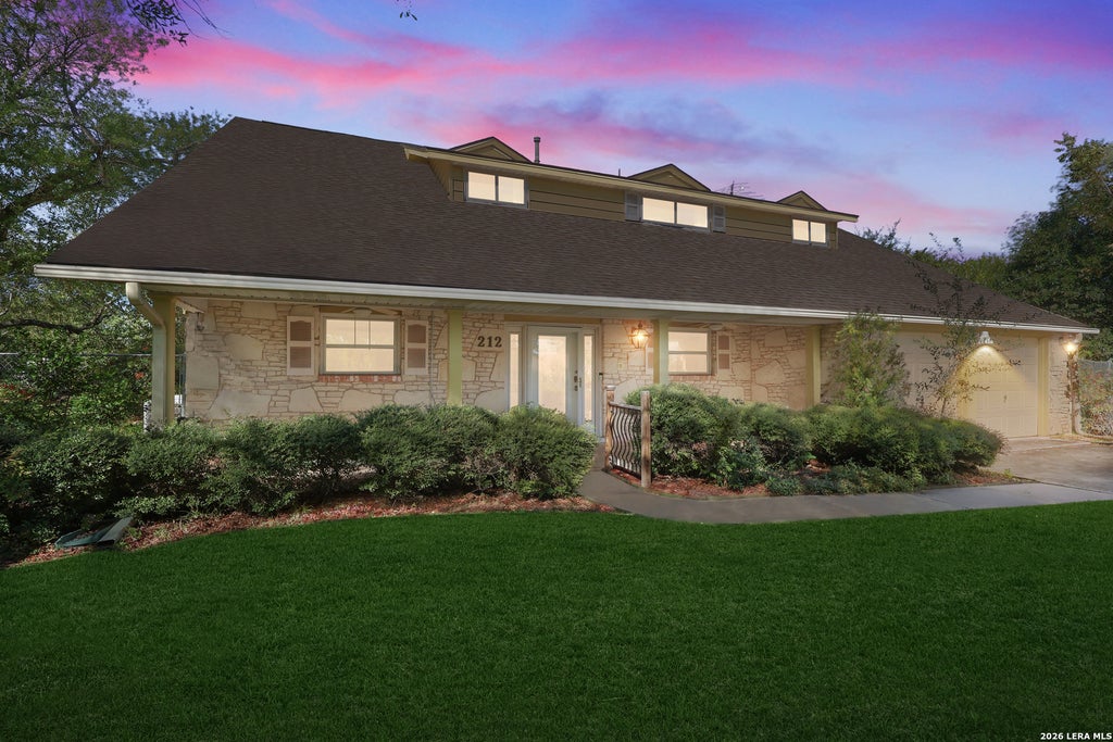 Photo of 212 NATIONAL BLVD, Universal City, TX 78148 (MLS # 1958532)