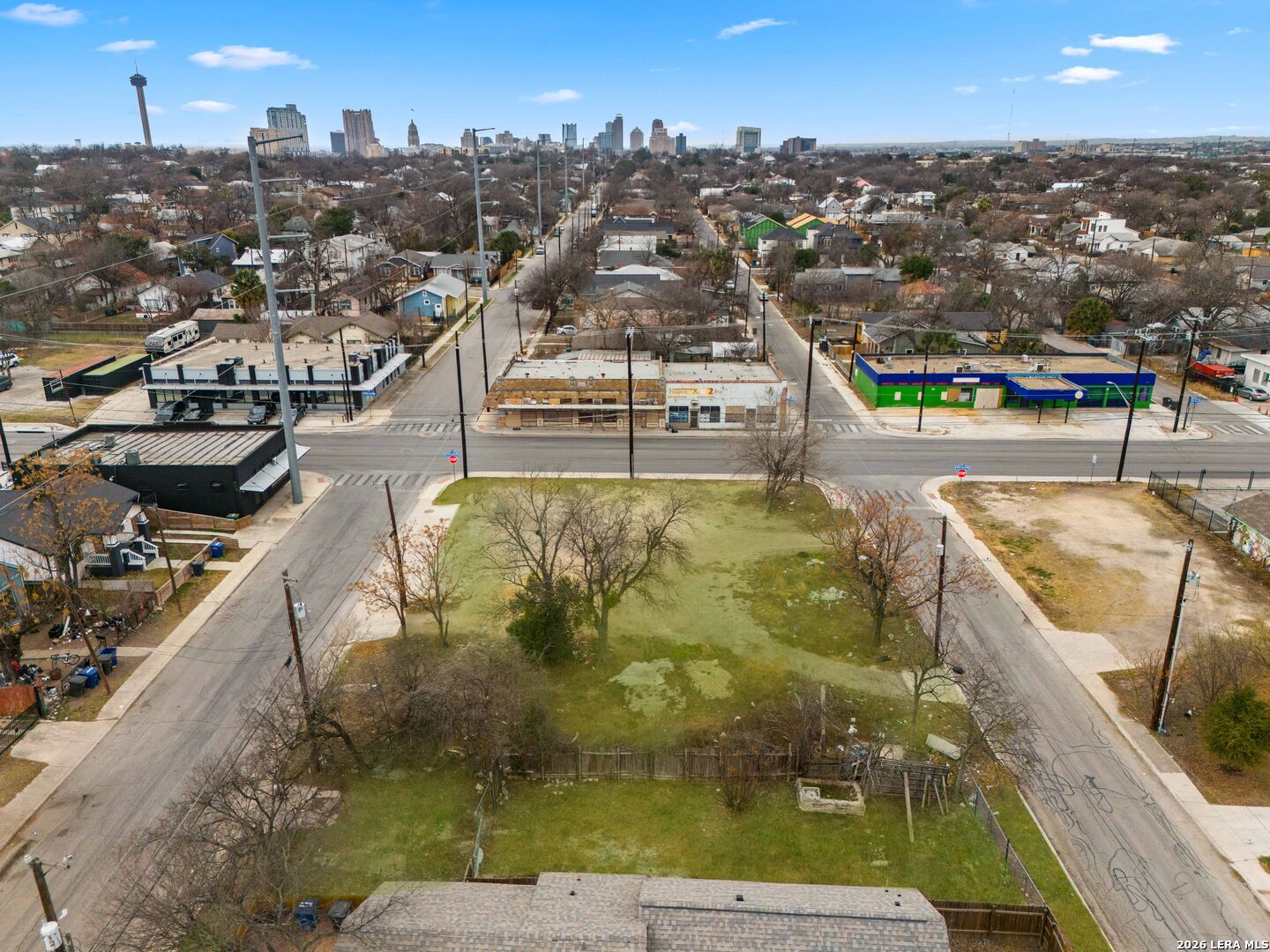 802 N New Braunfels #1