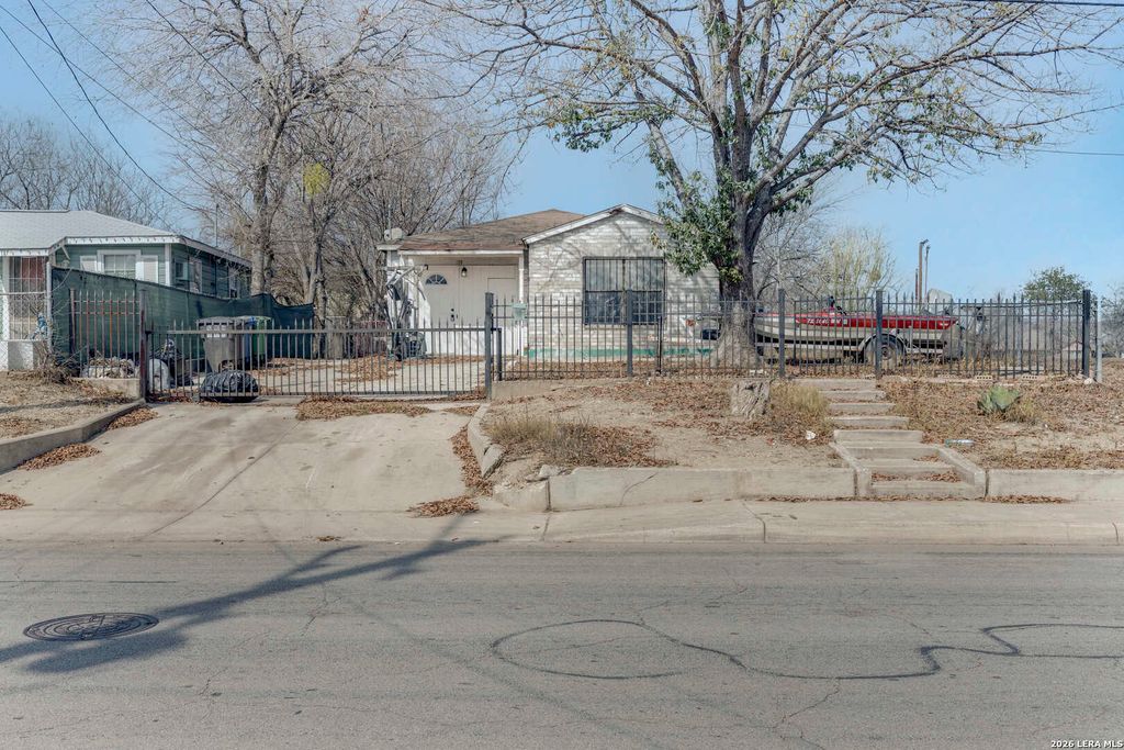 Photo of 119 J, San Antonio, TX 78210 (MLS # 1944261)