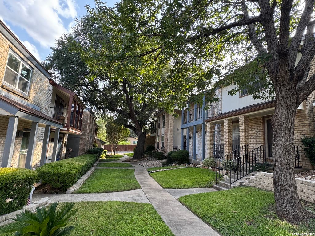 Photo of 11303 Vance Jackson Rd H2 #H2, San Antonio, TX 78230 (MLS # 2008004)