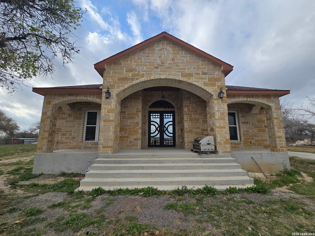 Photo of 420 Highlands, Poteet, TX 78065 (MLS # 1948308)