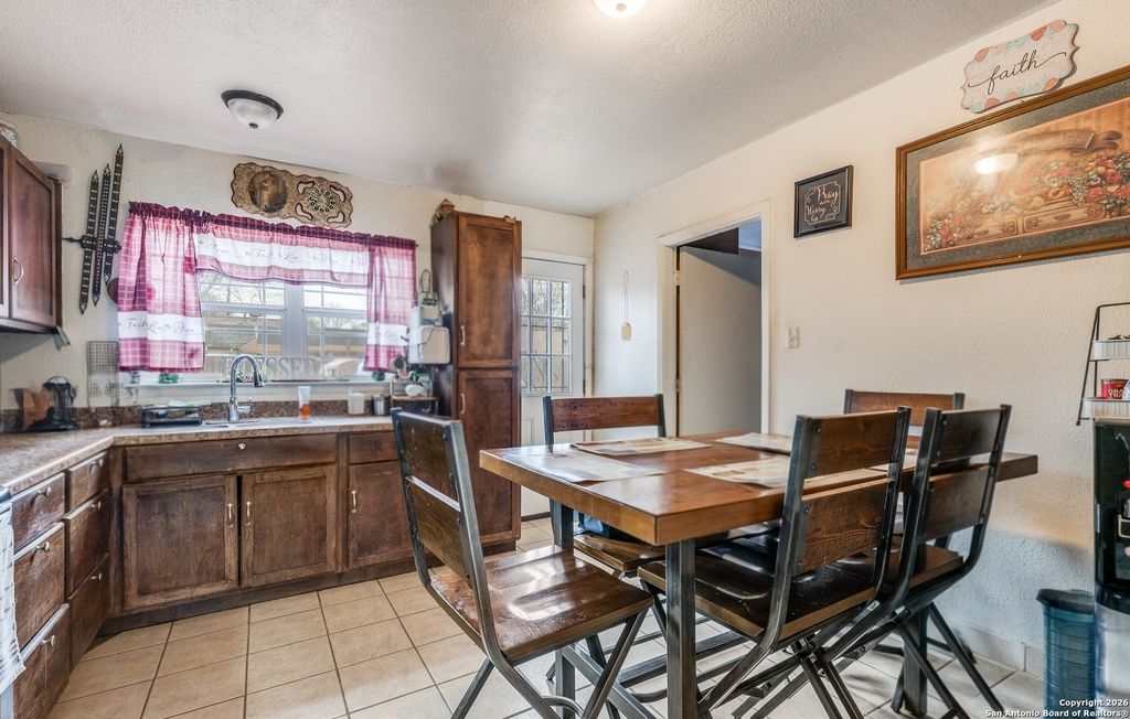 Photo of 6715 Pleasant Oak, San Antonio, TX 78227 (MLS # 1950723)