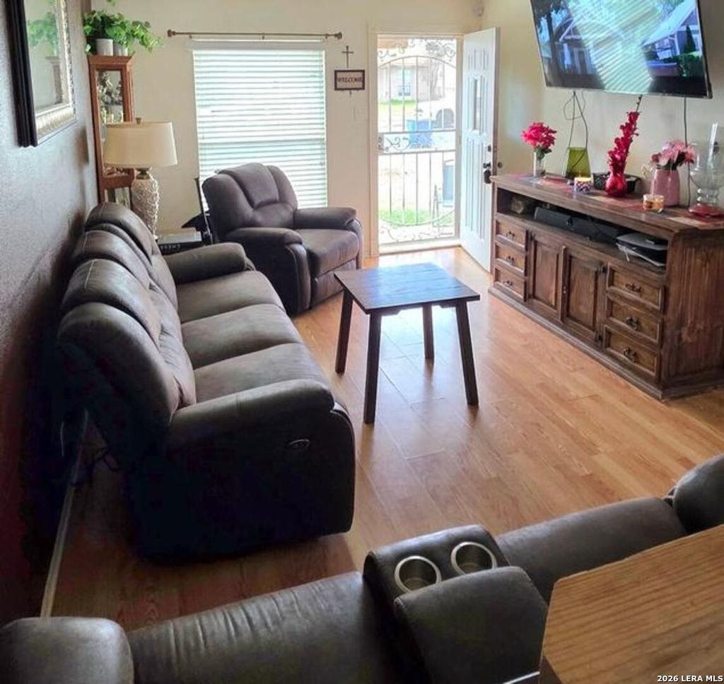 Photo of 6715 Pleasant Oak, San Antonio, TX 78227 (MLS # 1950723)