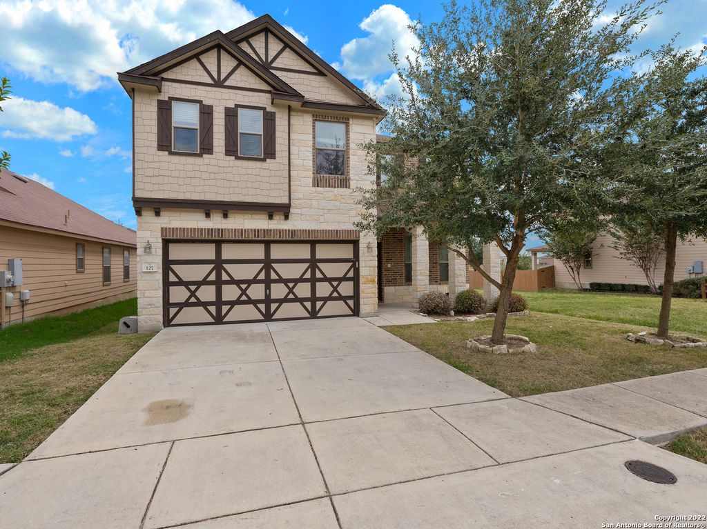 Photo of 127 BASS LN, New Braunfels, TX 78130 (MLS # 1958990)