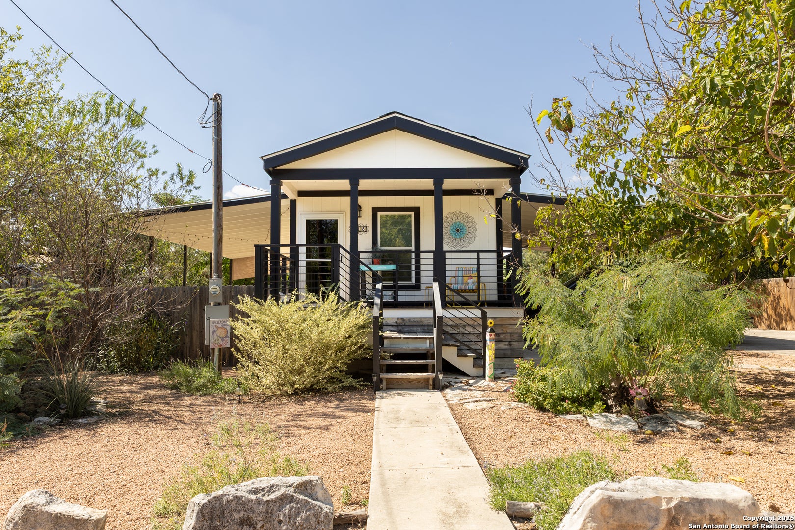 118 Flatrock Lane
