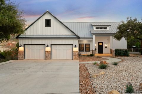 A home in Canyon Lake