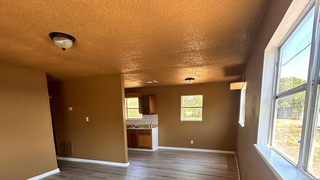 Photo of 510 Riley St, Seguin, TX 78155 (MLS # 2014198)