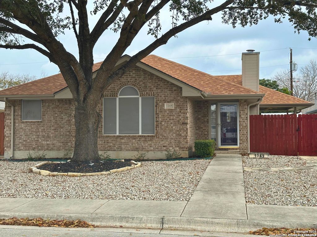 Photo of 1265 Buttercup, New Braunfels, TX 78130 (MLS # 1965249)