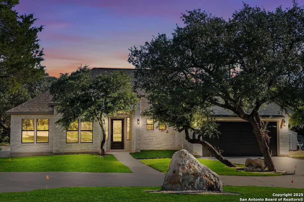 Photo of 379 Toye, Canyon Lake, TX 78133 (MLS # 1909857)