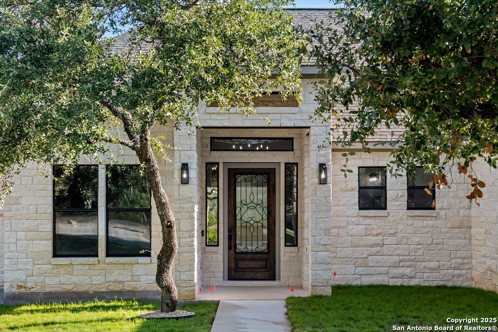 Photo of 379 Toye, Canyon Lake, TX 78133 (MLS # 1909857)