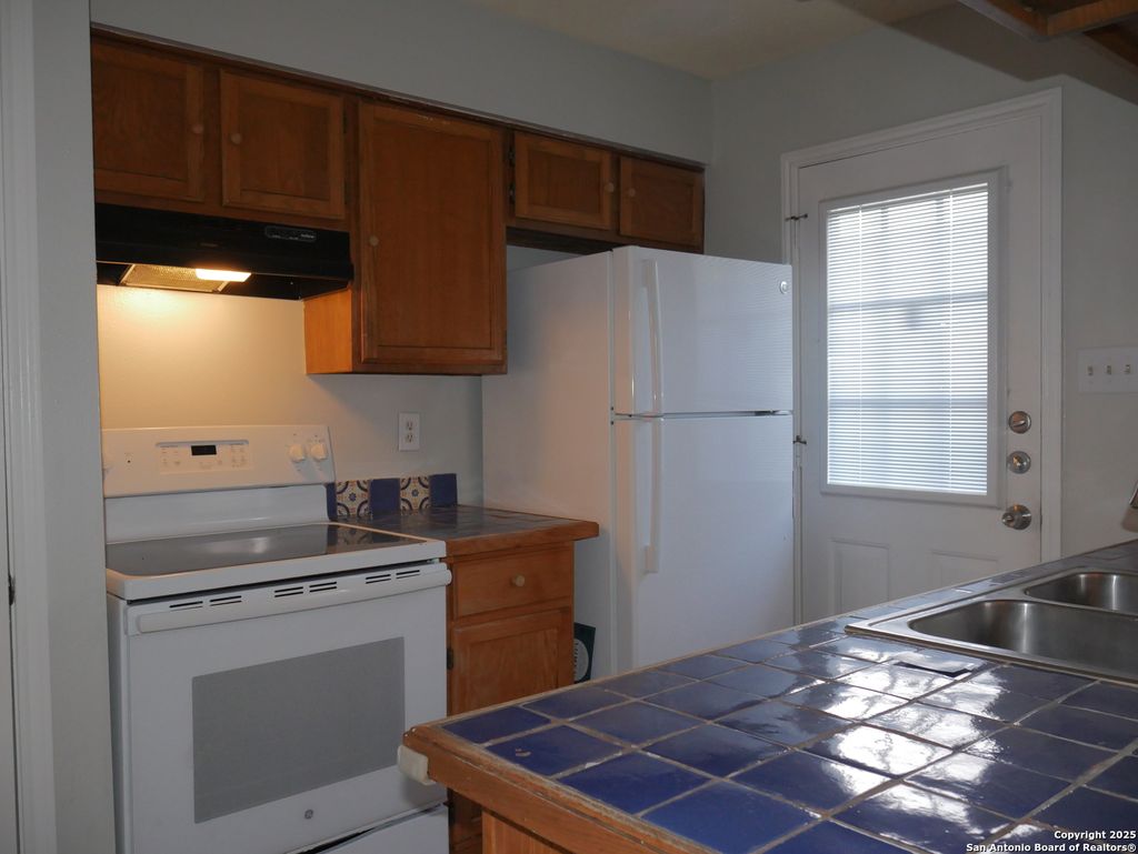 Photo of 4949 Hamilton Wolfe 14104 #14104, San Antonio, TX 78229 (MLS # 1914121)